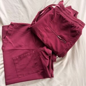 Dolan Women’s Scrub Set